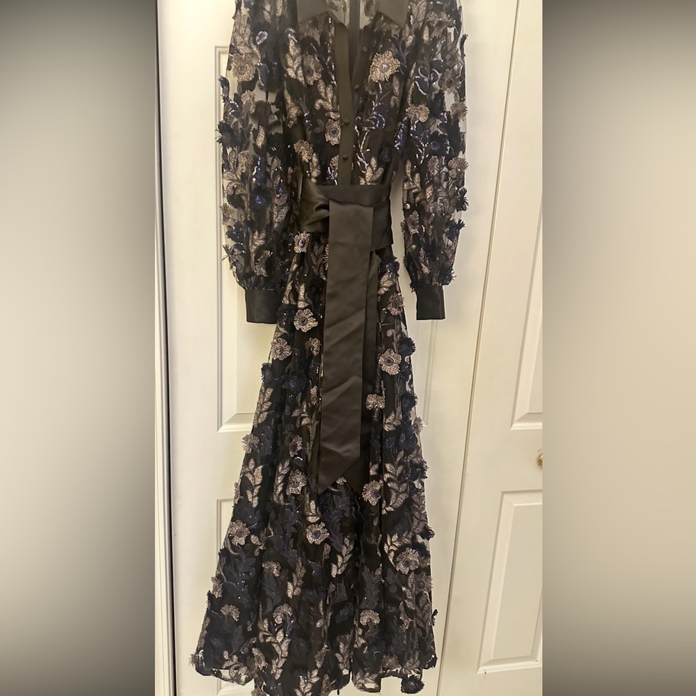 Badgley Mischka floral embroidered tulle lace evening gown